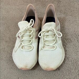 New Balance Women's Beige and Pink Sneakers